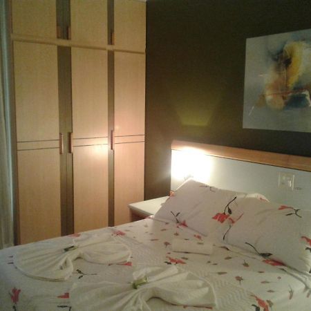 Apart Quartier Latin Hotel Витория Экстерьер фото